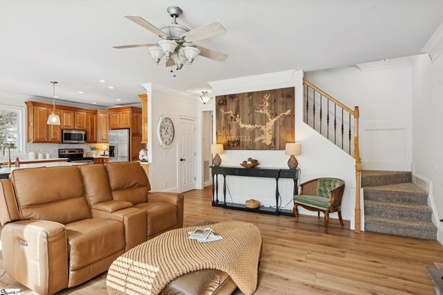 1120 Bay Drive, Fair Play, SC 29643