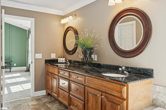 1120 Bay Drive, Fair Play, SC 29643