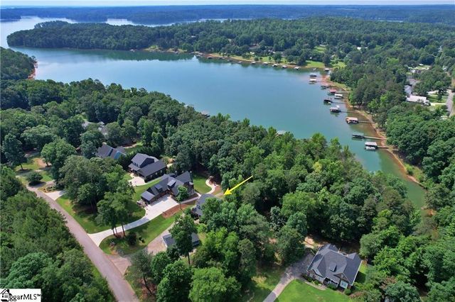 1120 Bay Drive, Fair Play, SC 29643