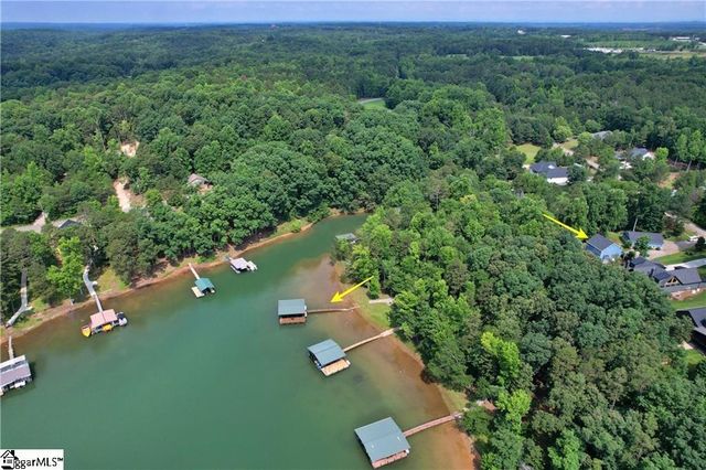 1120 Bay Drive, Fair Play, SC 29643