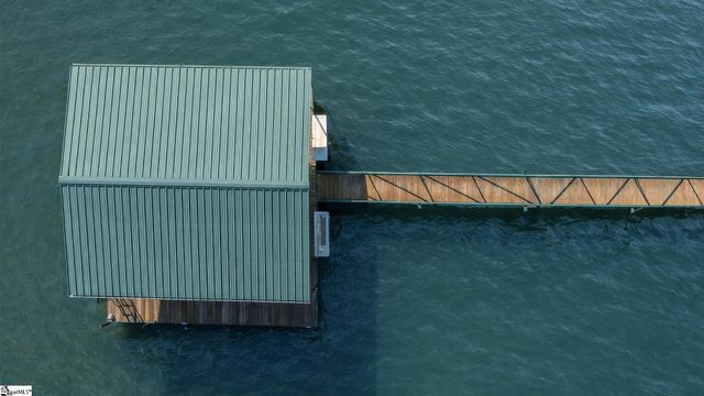 1120 Bay Drive, Fair Play, SC 29643