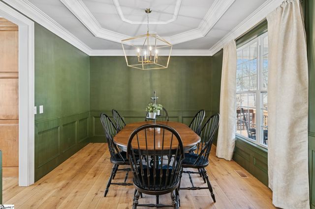 1120 Bay Drive, Fair Play, SC 29643