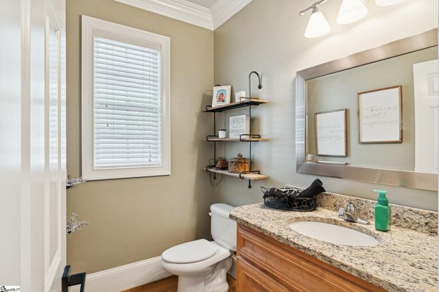 1120 Bay Drive, Fair Play, SC 29643