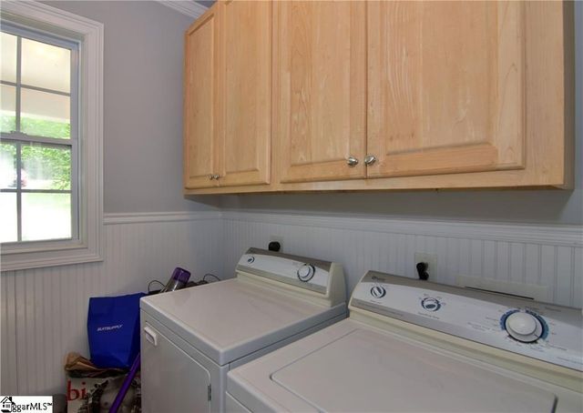 1120 Bay Drive, Fair Play, SC 29643