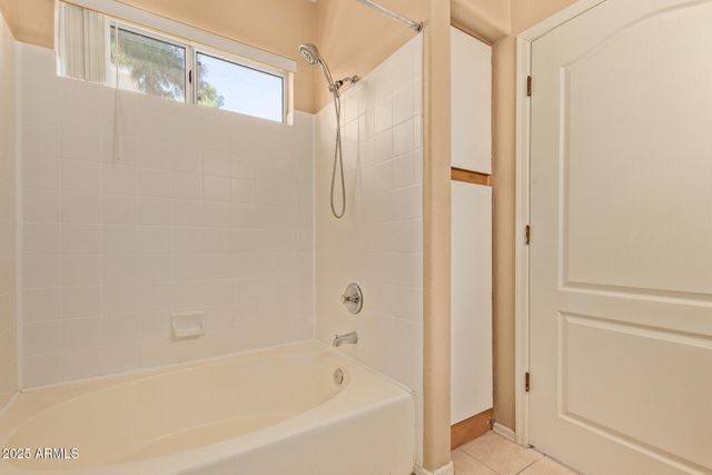 2929 W YORKSHIRE Drive 1104, Phoenix, AZ 85027