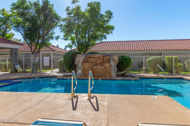 2929 W YORKSHIRE Drive 1104, Phoenix, AZ 85027