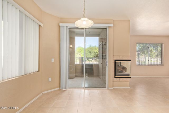 2929 W YORKSHIRE Drive 1104, Phoenix, AZ 85027