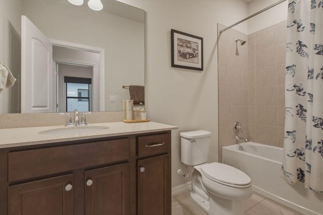 4601 Pinehurst Trail E, Oakland Park, FL 33309
