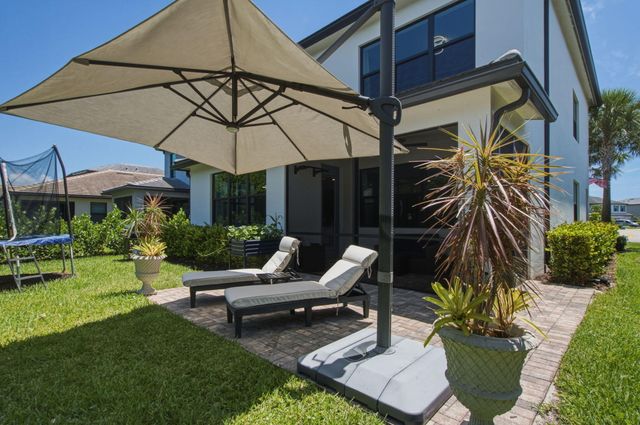 4601 Pinehurst Trail E, Oakland Park, FL 33309