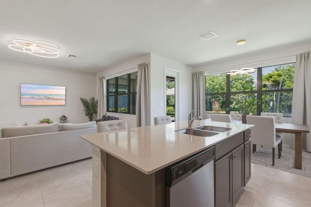 4601 Pinehurst Trail E, Oakland Park, FL 33309