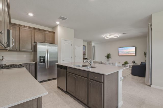 4601 Pinehurst Trail E, Oakland Park, FL 33309