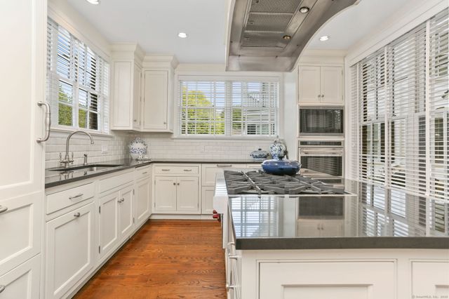 2 Elmwood Drive 2, Fairfield, CT 06890