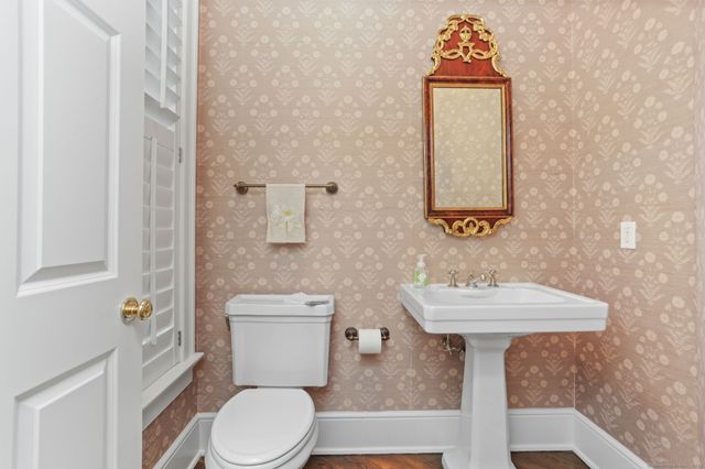 2 Elmwood Drive 2, Fairfield, CT 06890