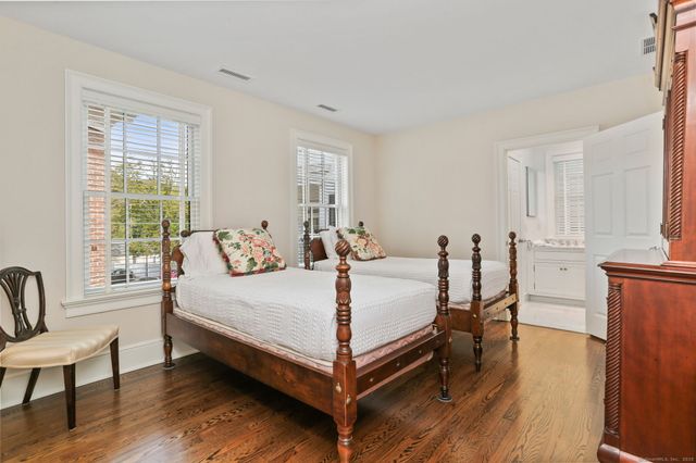 2 Elmwood Drive 2, Fairfield, CT 06890