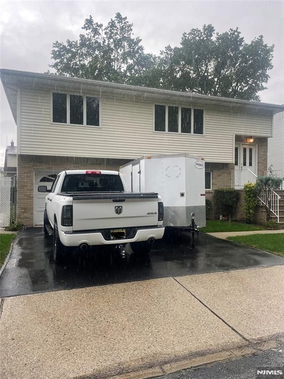 246 Lee Street, Elmwood Park, NJ 07407