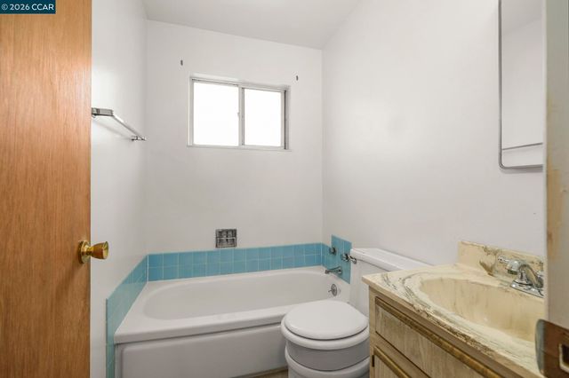 5501 Colorado Dr, Concord, CA 94521