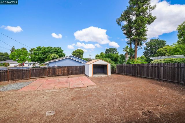 5501 Colorado Dr, Concord, CA 94521