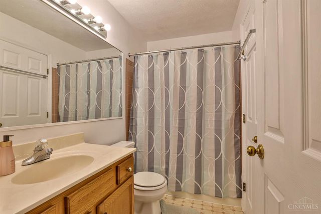 9940 Regatta Drive, Colerain Twp, OH 45252