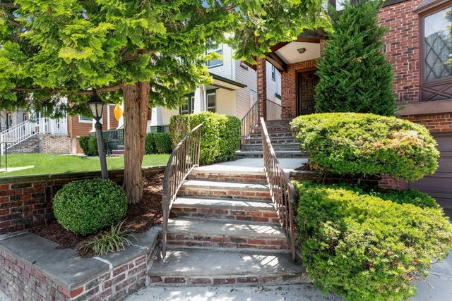 46 AVENUE B, Bayonne, NJ 07002