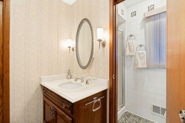 46 AVENUE B, Bayonne, NJ 07002