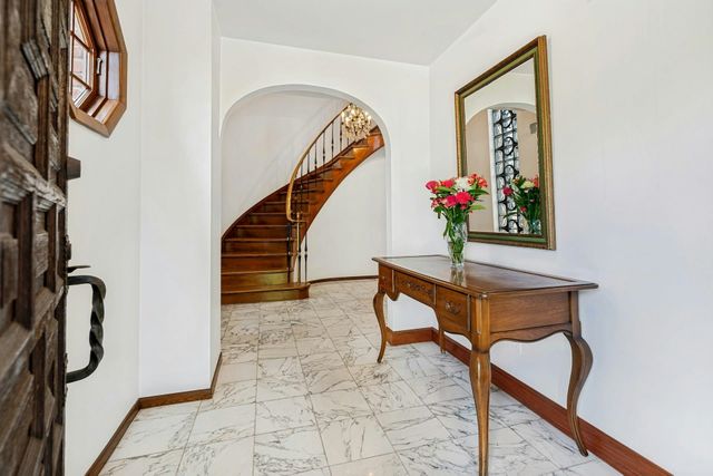 46 AVENUE B, Bayonne, NJ 07002