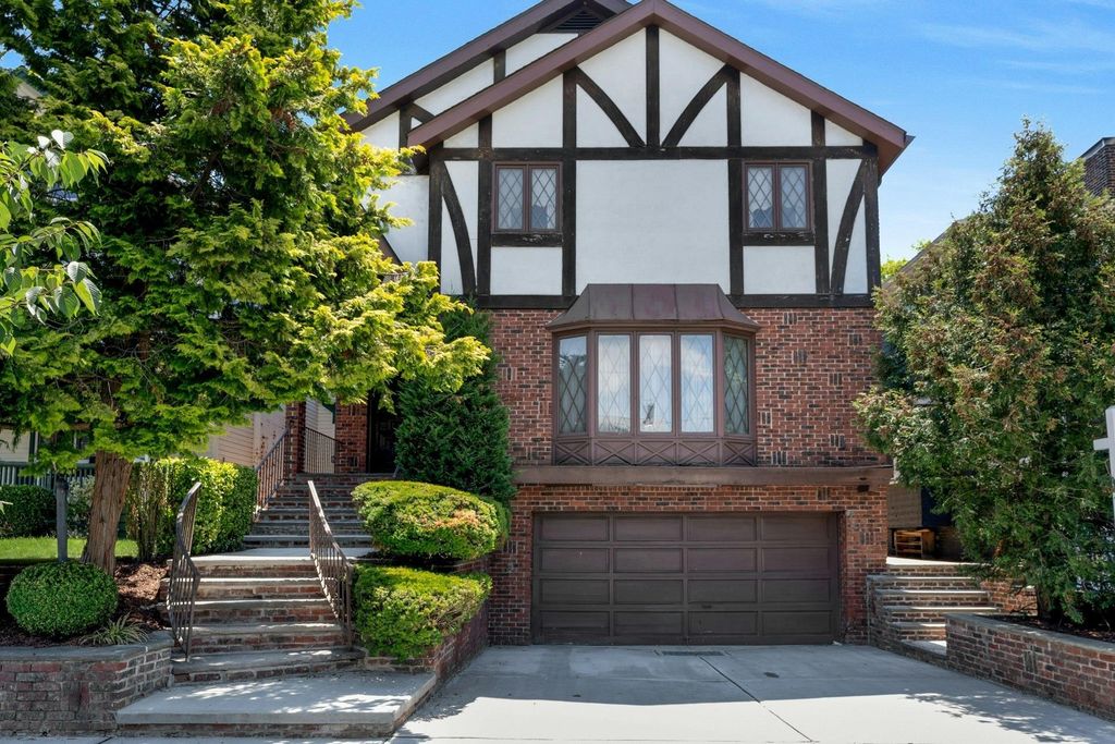 46 AVENUE B, Bayonne, NJ 07002