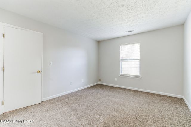 9603 Brooks Bend Rd, Louisville, KY 40258