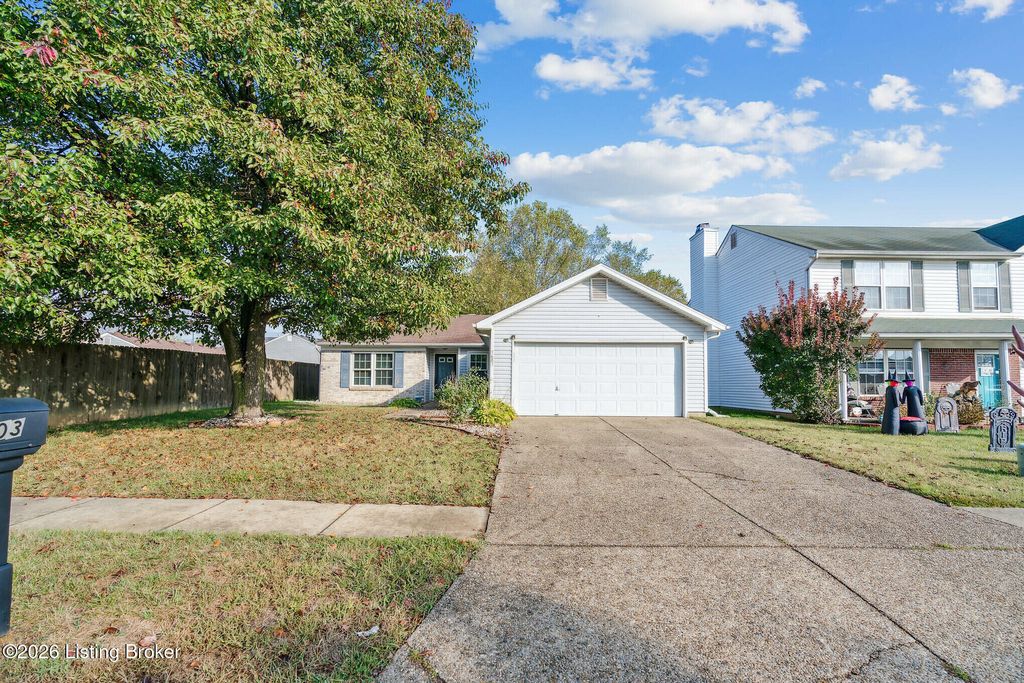 9603 Brooks Bend Rd, Louisville, KY 40258