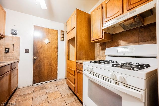 1900 Holmes Street, Las Vegas, NV 89106