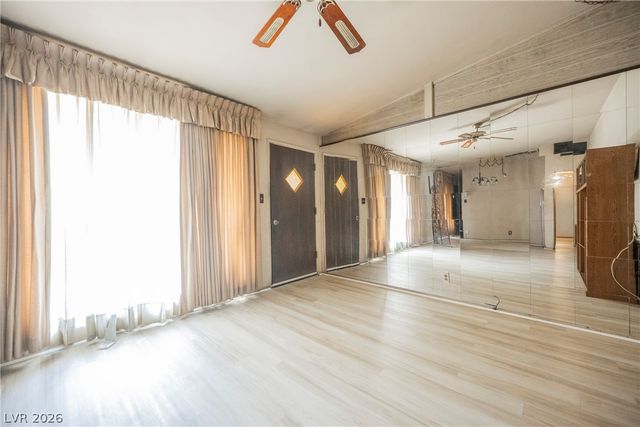 1900 Holmes Street, Las Vegas, NV 89106