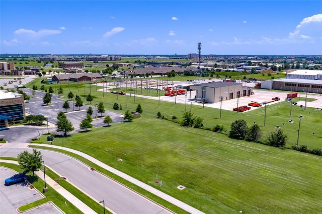 3480 Rc Luttrell Drive, Norman, OK 73072