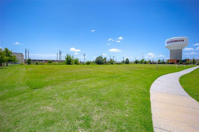 3480 Rc Luttrell Drive, Norman, OK 73072