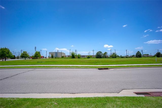 3480 Rc Luttrell Drive, Norman, OK 73072