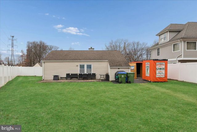 117 WINTHROP RD, Edison, NJ 08817