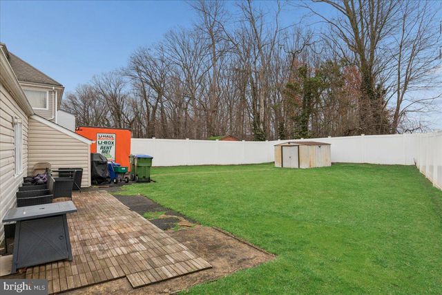 117 WINTHROP RD, Edison, NJ 08817