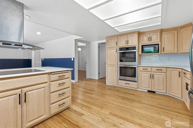 7602 182nd Street E, Puyallup, WA 98375