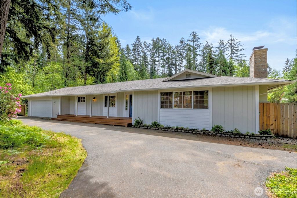 7602 182nd Street E, Puyallup, WA 98375