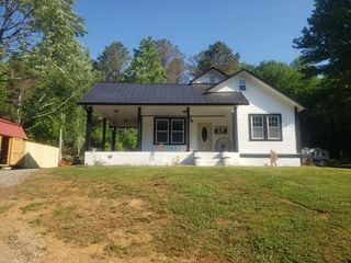 5842 Us Hwy 64 W, Brasstown, NC 28902