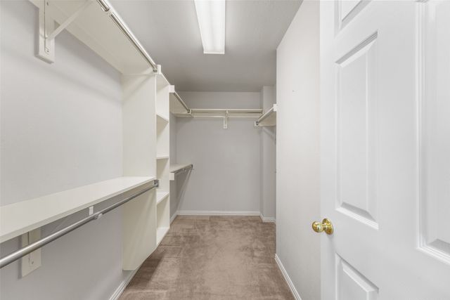 300 Cosbie Drive, Irving, TX 75063