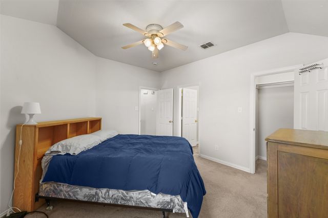 300 Cosbie Drive, Irving, TX 75063