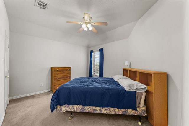 300 Cosbie Drive, Irving, TX 75063