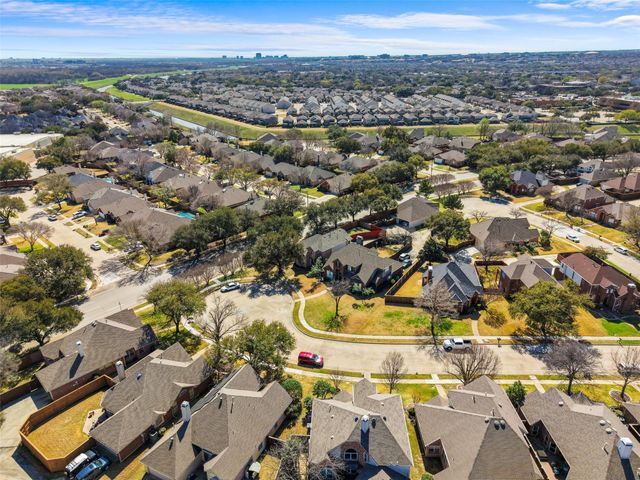 300 Cosbie Drive, Irving, TX 75063