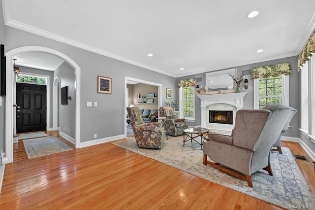 42 Philip Drive, Montgomery, NY 12549