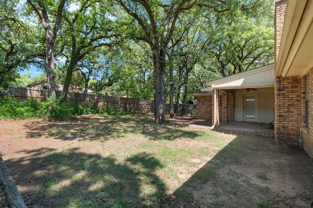 6805 Starnes Road, North Richland Hills, TX 76182