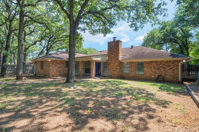 6805 Starnes Road, North Richland Hills, TX 76182