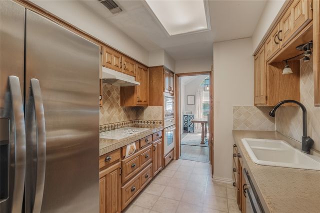 6805 Starnes Road, North Richland Hills, TX 76182