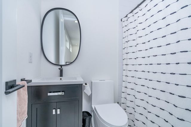 1419 Montopolis DR 1, Austin, TX 78741