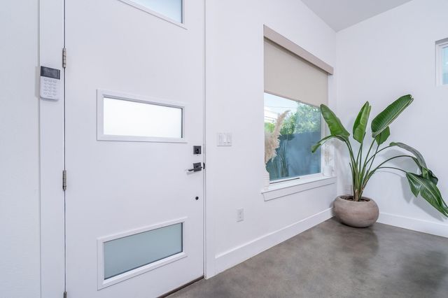 1419 Montopolis DR 1, Austin, TX 78741