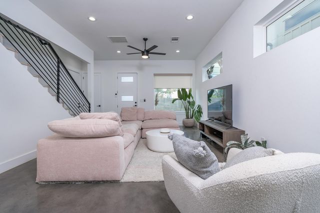 1419 Montopolis DR 1, Austin, TX 78741