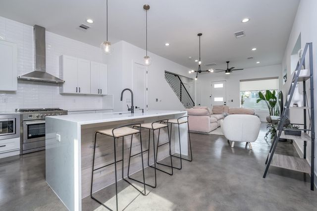 1419 Montopolis DR 1, Austin, TX 78741